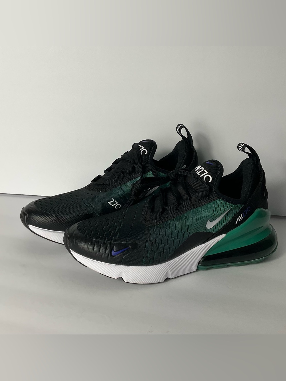 Nike Air Max 270 Kids Black & Green Athletic Sneakers 4Y